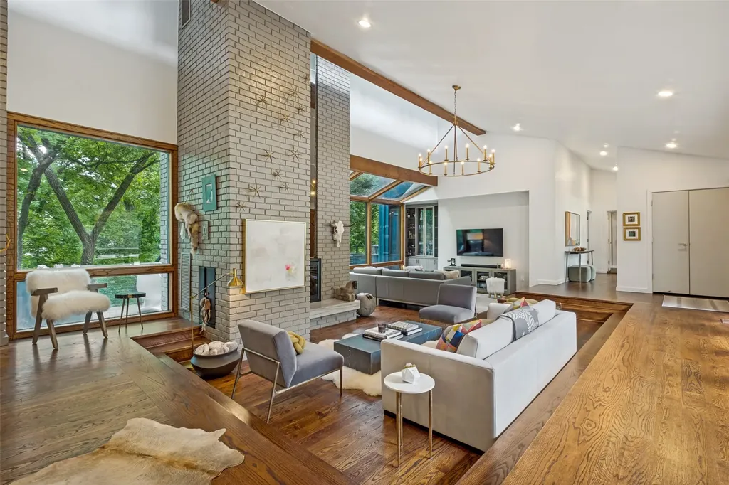 6933 Delrose Drive Dallas TX 75214