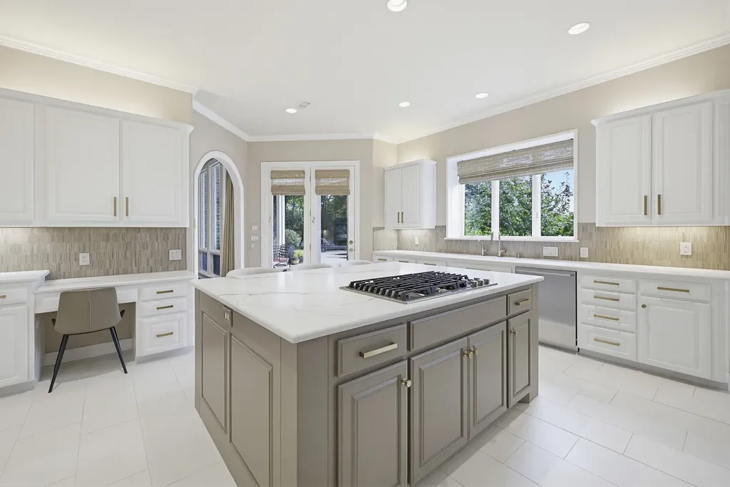 5760 Forest Highlands Drive Fort Worth TX 76132