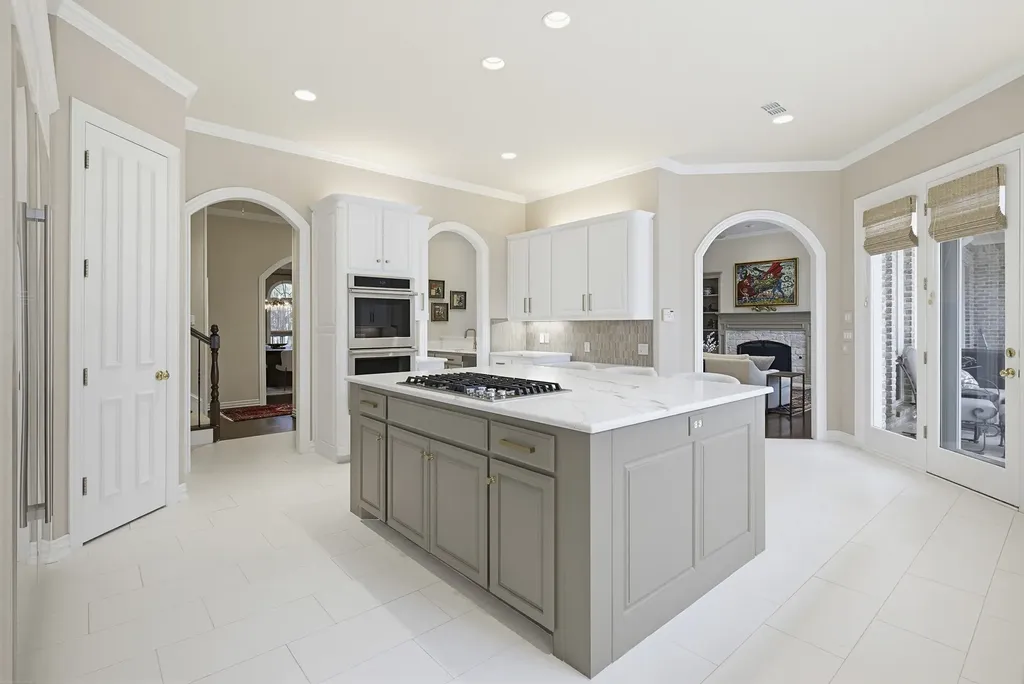 5760 Forest Highlands Drive Fort Worth TX 76132