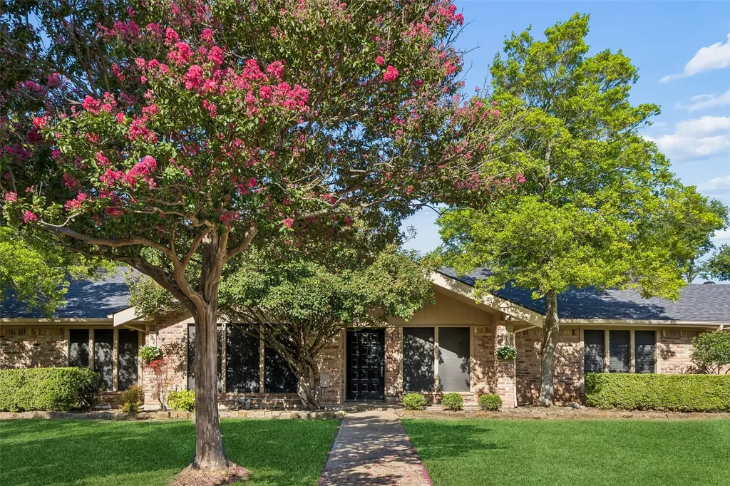 1303 Heather Glen Street Duncanville TX 75137