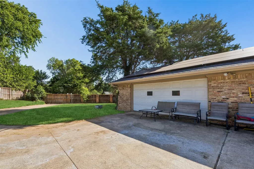 1303 Heather Glen Street Duncanville TX 75137