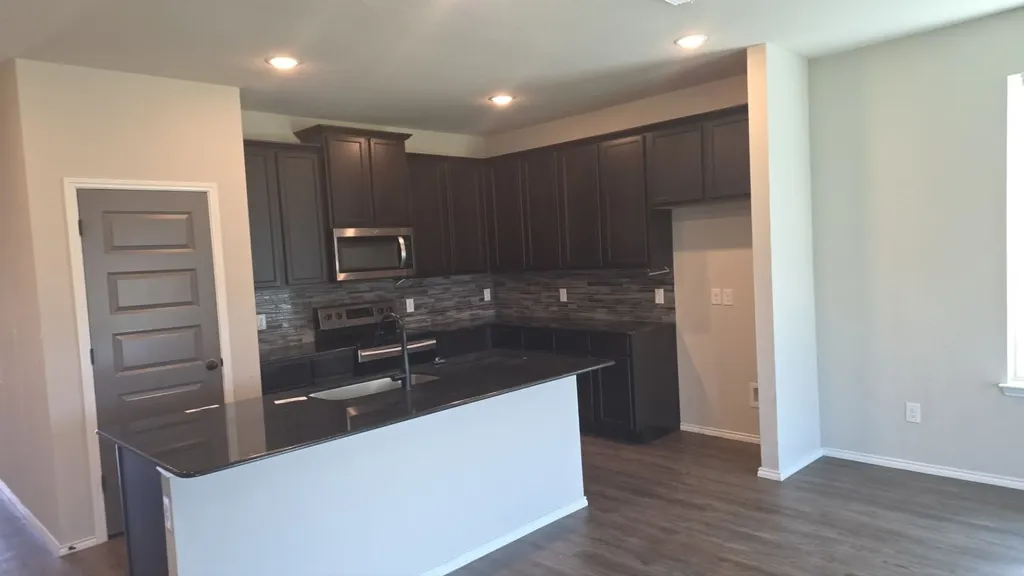 3111 Stonehaven Heartland TX 75126
