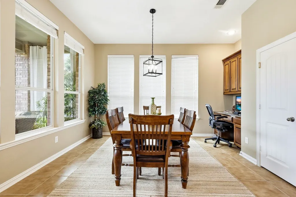 964 Fall Creek Grapevine TX 76051