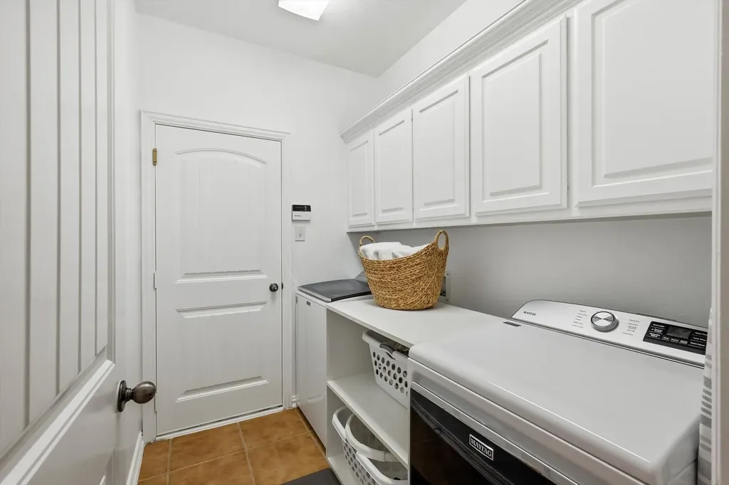 964 Fall Creek Grapevine TX 76051