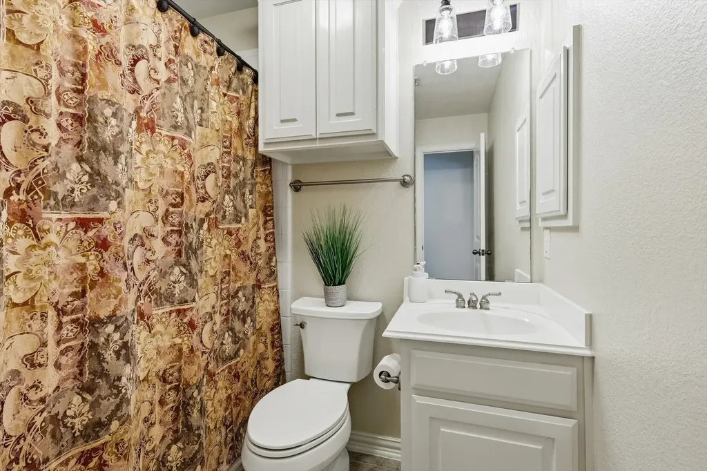 964 Fall Creek Grapevine TX 76051