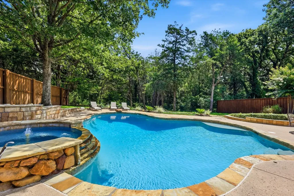 964 Fall Creek Grapevine TX 76051