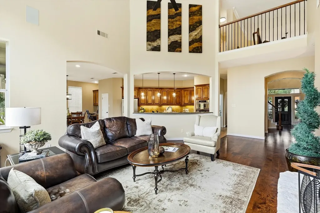 964 Fall Creek Grapevine TX 76051