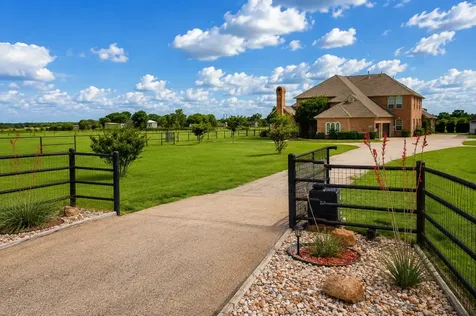 1613 Schober Road Northlake TX 76226