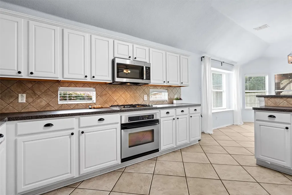 4110 Ping Drive Mansfield TX 76063