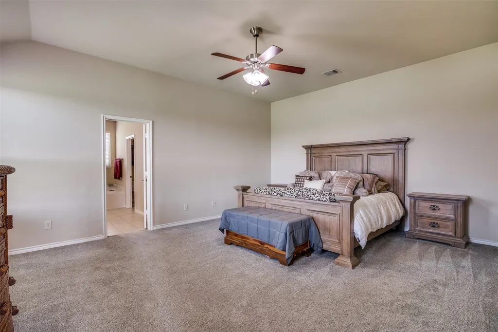 304 Amber Lane Nevada TX 75173