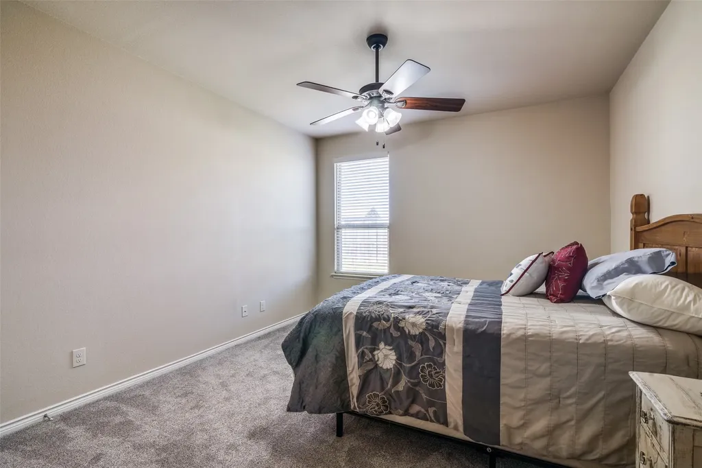 304 Amber Lane Nevada TX 75173