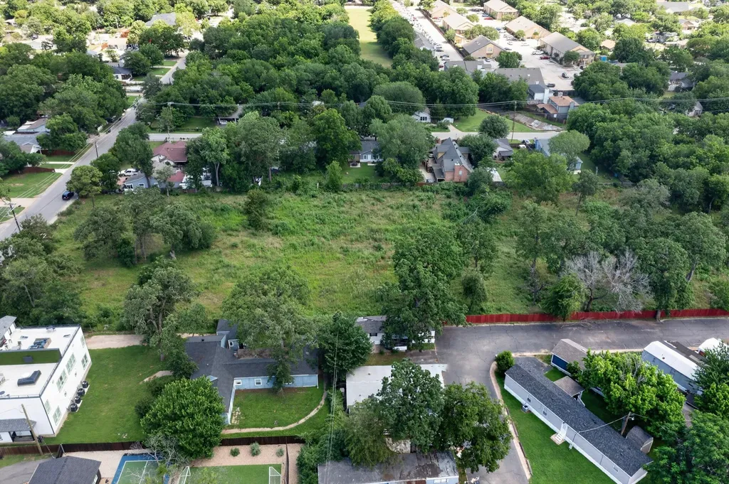 433 N East Street Arlington TX 76011