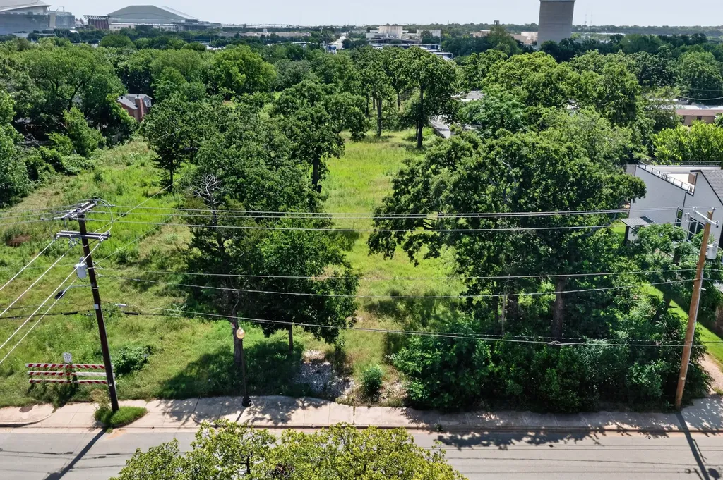 433 N East Street Arlington TX 76011