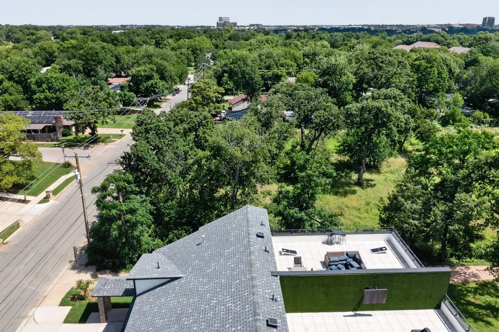 433 N East Street Arlington TX 76011