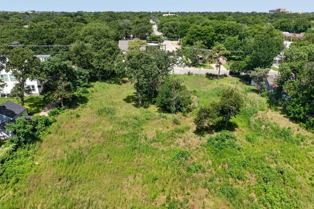 433 N East Street Arlington TX 76011