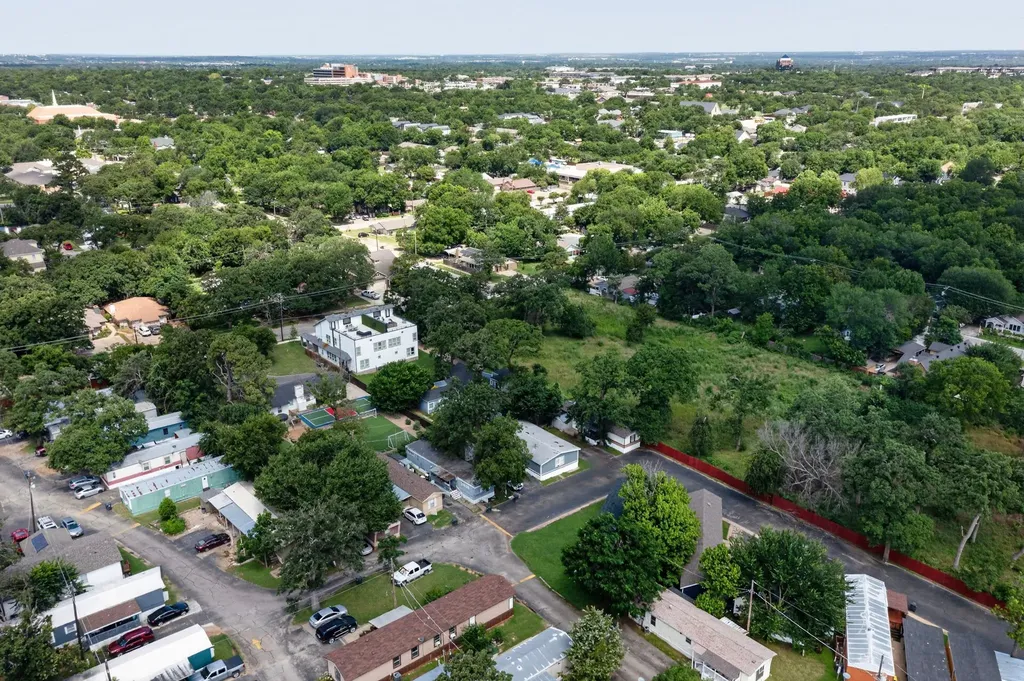 433 N East Street Arlington TX 76011