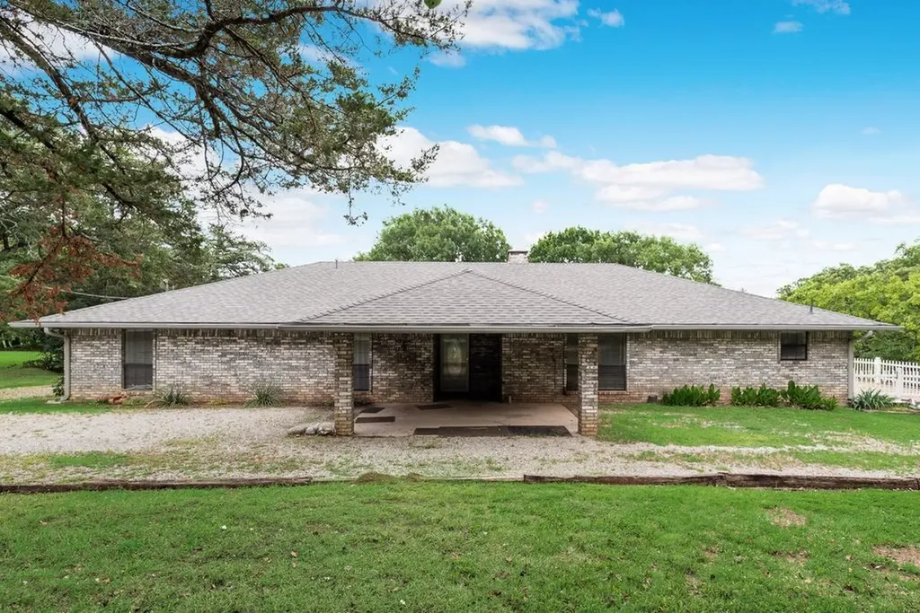298 Butterfield Road Denison TX 75021
