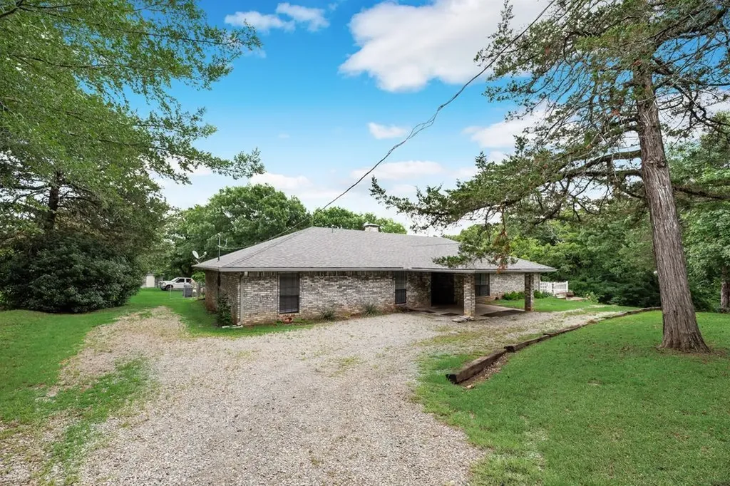 298 Butterfield Road Denison TX 75021