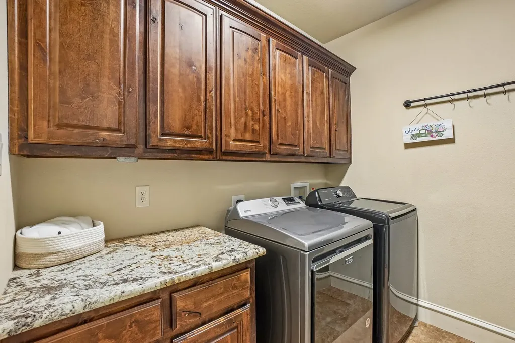 256 Victory Lane Rockwall TX 75032
