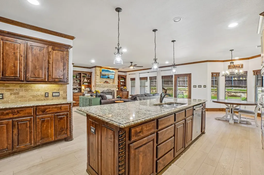256 Victory Lane Rockwall TX 75032