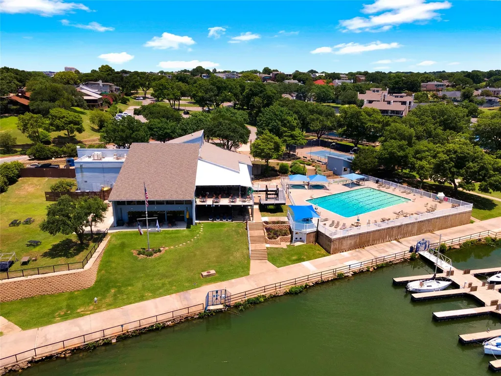 256 Victory Lane Rockwall TX 75032