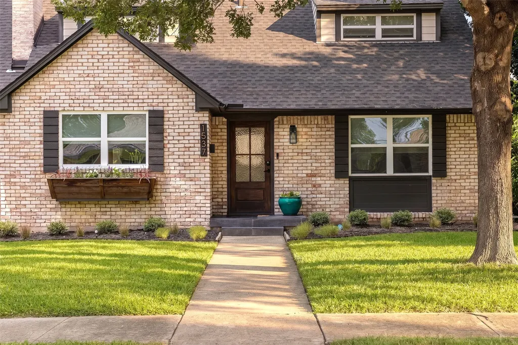 1537 Mapleton Drive Dallas TX 75228