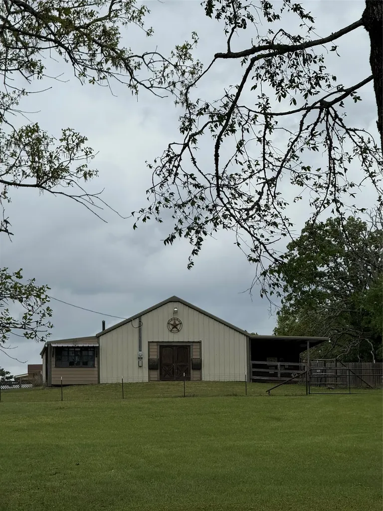 151 Smith Road Gladewater TX 75647