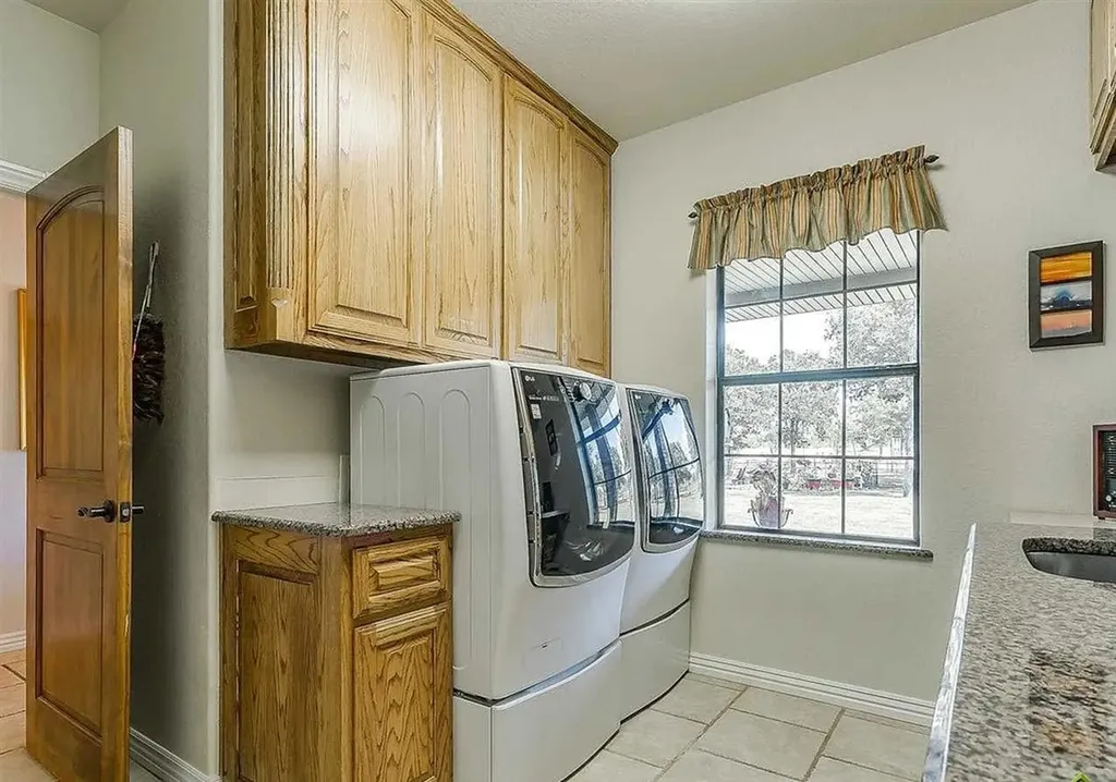 499 Ford Road Bowie TX 76230