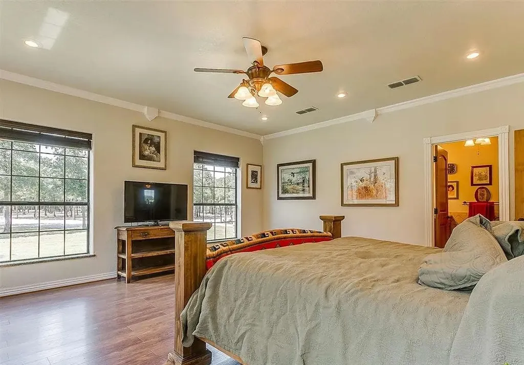 499 Ford Road Bowie TX 76230