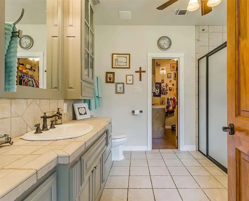499 Ford Road Bowie TX 76230