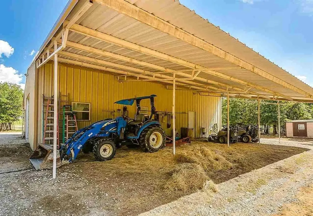 499 Ford Road Bowie TX 76230