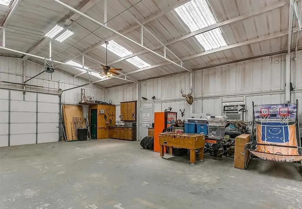 499 Ford Road Bowie TX 76230