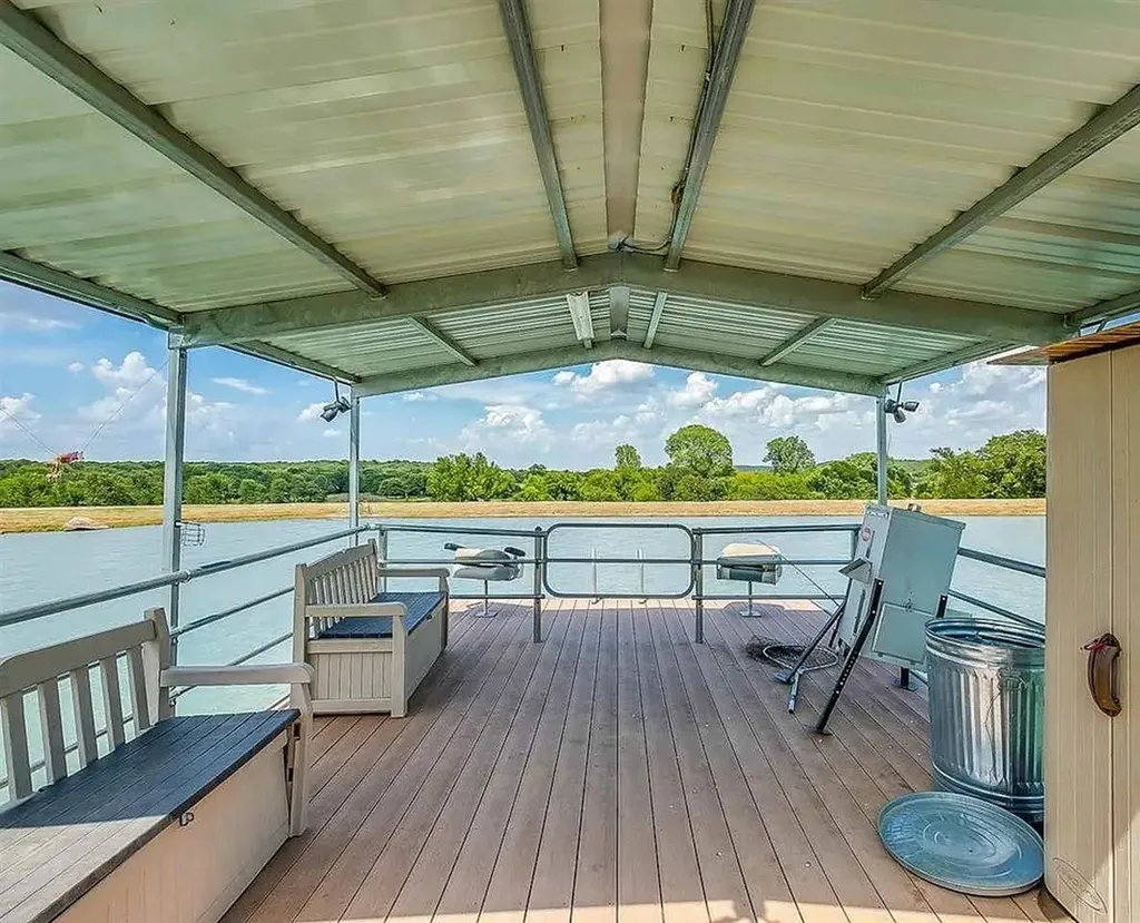 499 Ford Road Bowie TX 76230