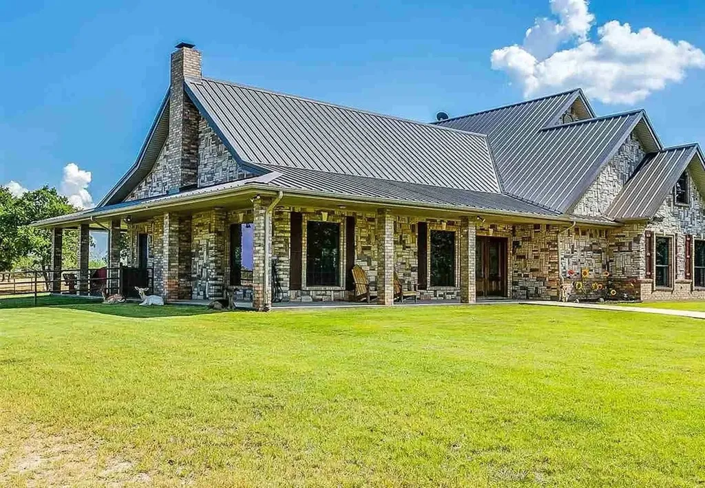499 Ford Road Bowie TX 76230