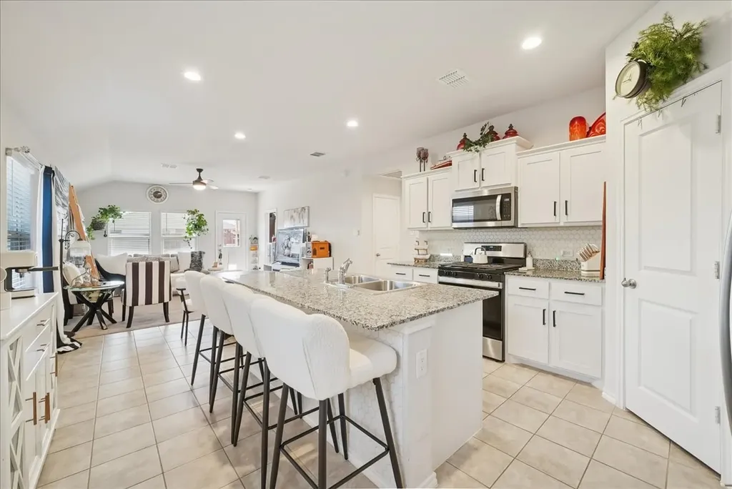 136 Greengate Drive Boyd TX 76023