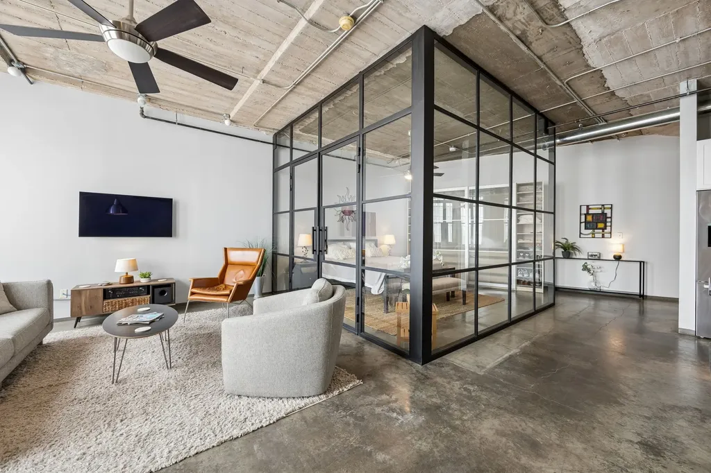 1122 Jackson Street Dallas TX 75202