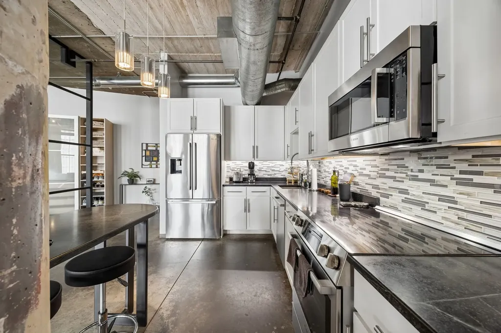 1122 Jackson Street Dallas TX 75202