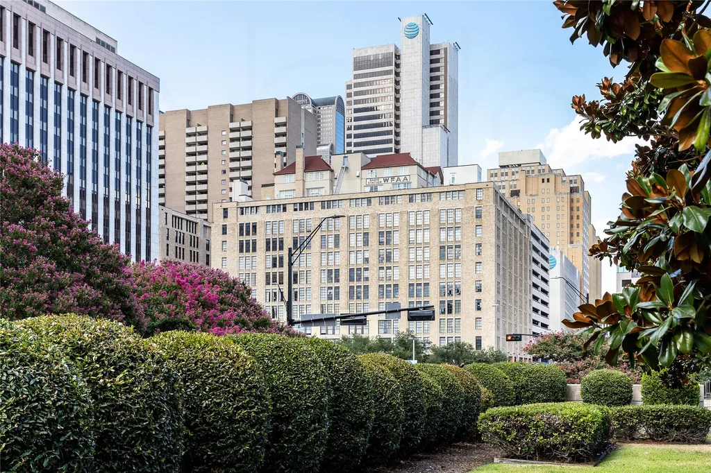 1122 Jackson Street Dallas TX 75202