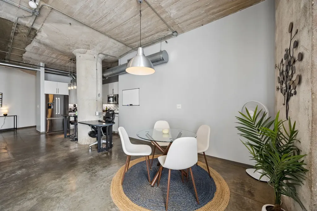 1122 Jackson Street Dallas TX 75202