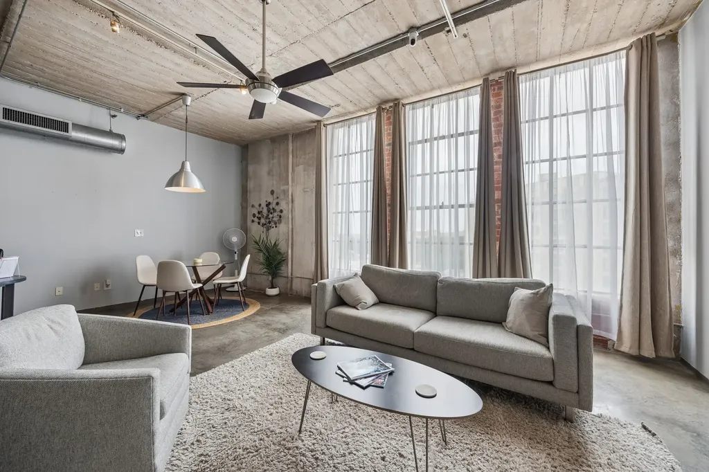 1122 Jackson Street Dallas TX 75202