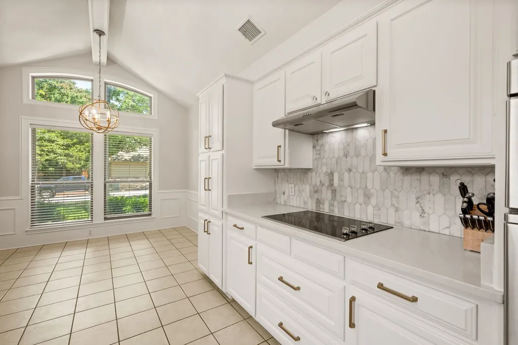 2141 N Aspenwood Drive Grapevine TX 76051