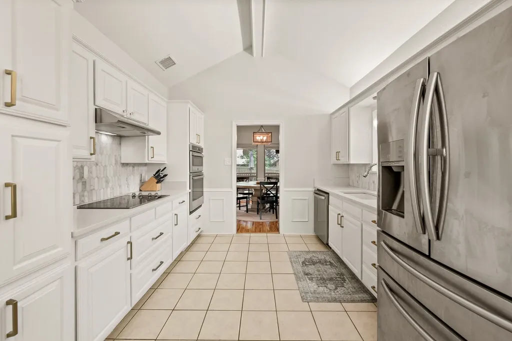 2141 N Aspenwood Drive Grapevine TX 76051