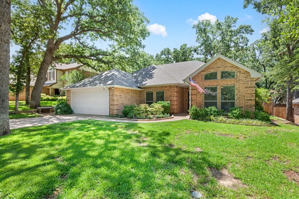 2141 N Aspenwood Drive Grapevine TX 76051