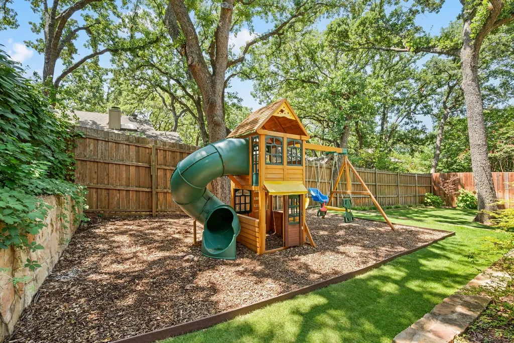 2141 N Aspenwood Drive Grapevine TX 76051