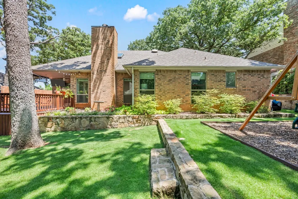 2141 N Aspenwood Drive Grapevine TX 76051