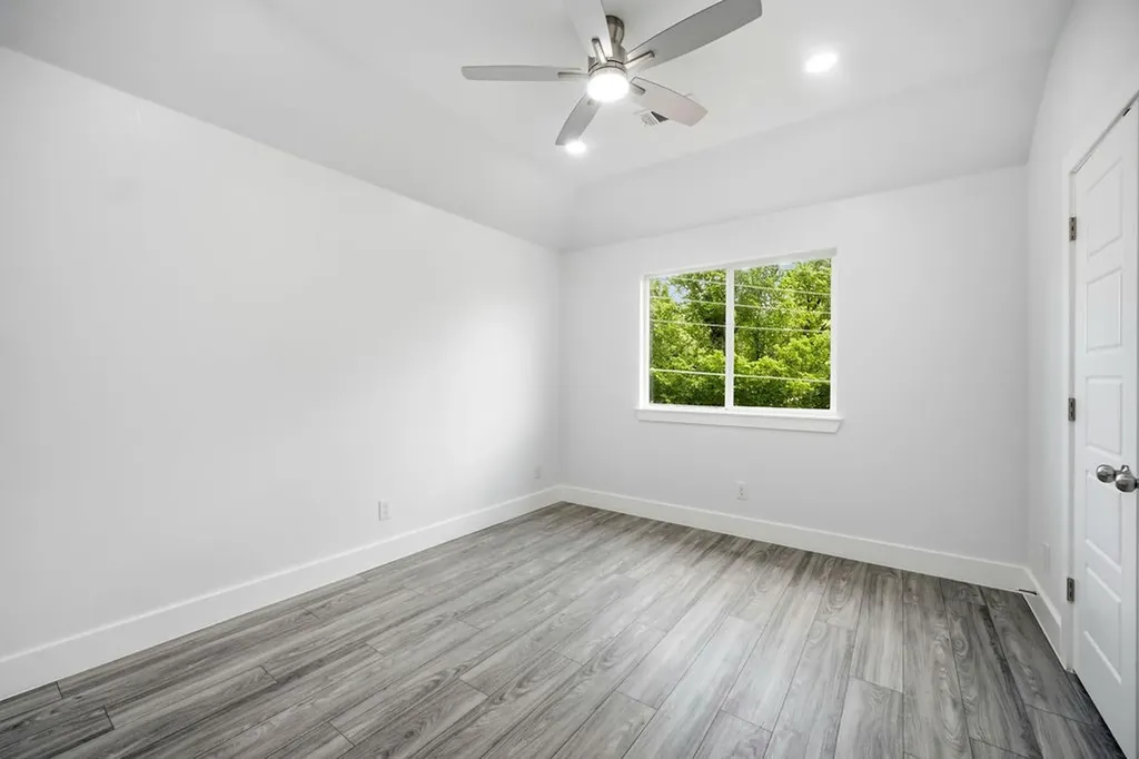 713 Exeter Street Fort Worth TX 76104