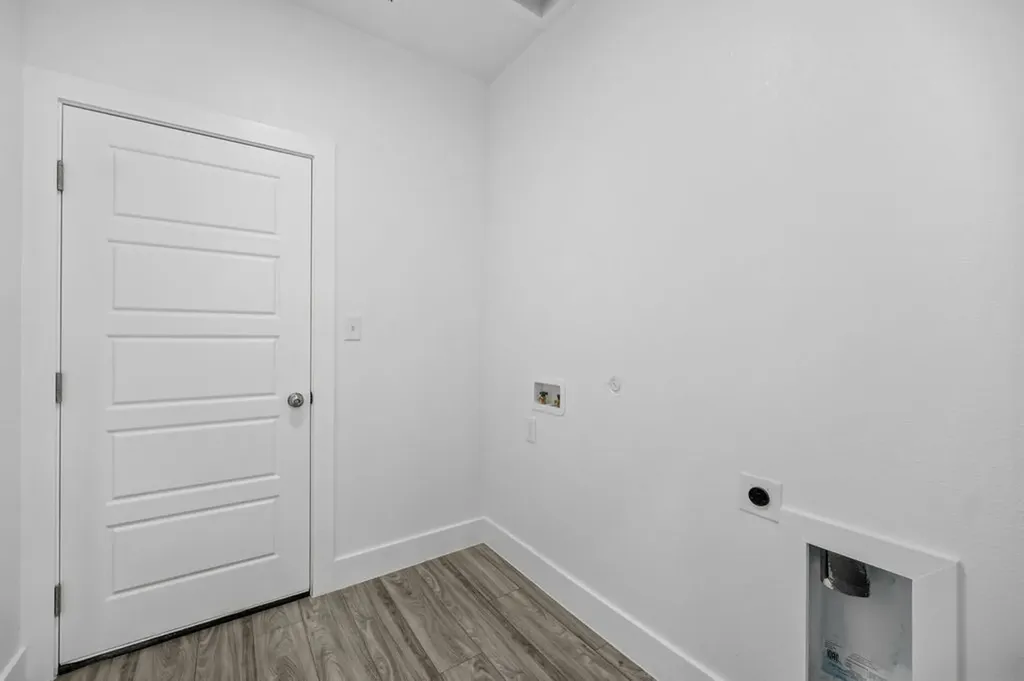 713 Exeter Street Fort Worth TX 76104