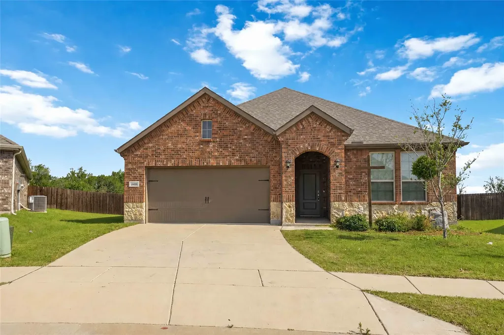 11005 Mustang Trail Aubrey TX 76227