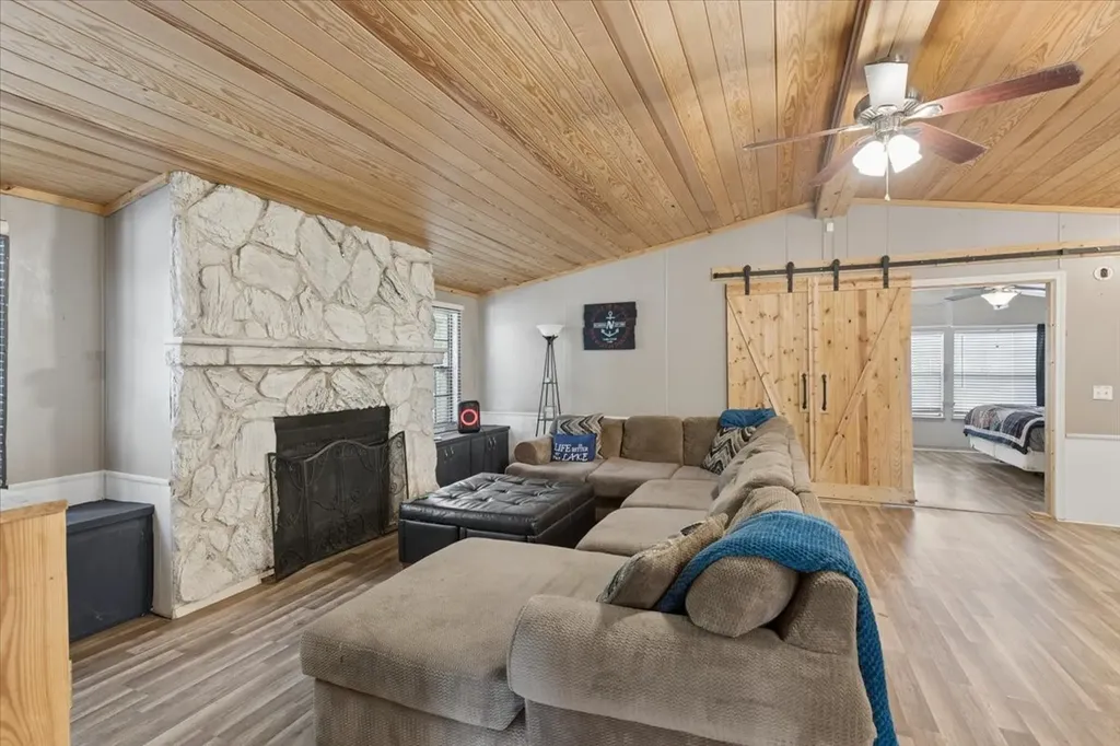 245 Ben Lacy Drive Gun Barrel City TX 75156