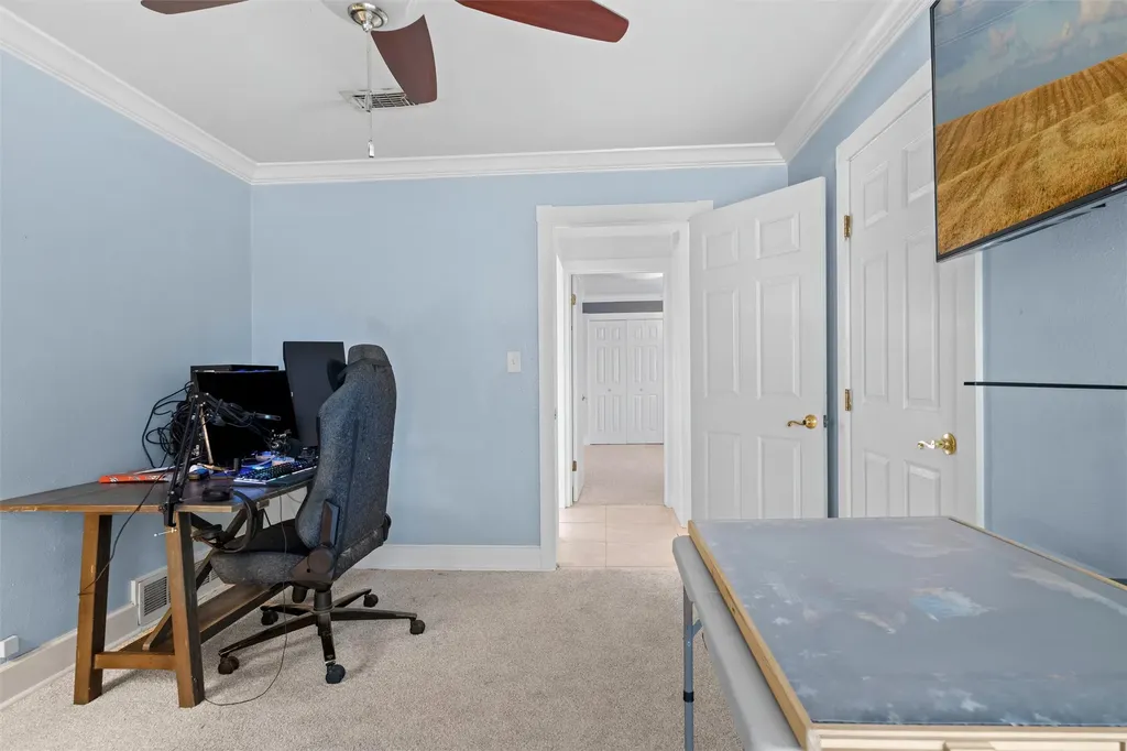 1705 Manchester Drive Arlington TX 76012